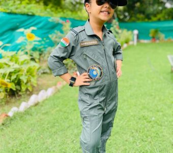 YOUNG COMMANDER's